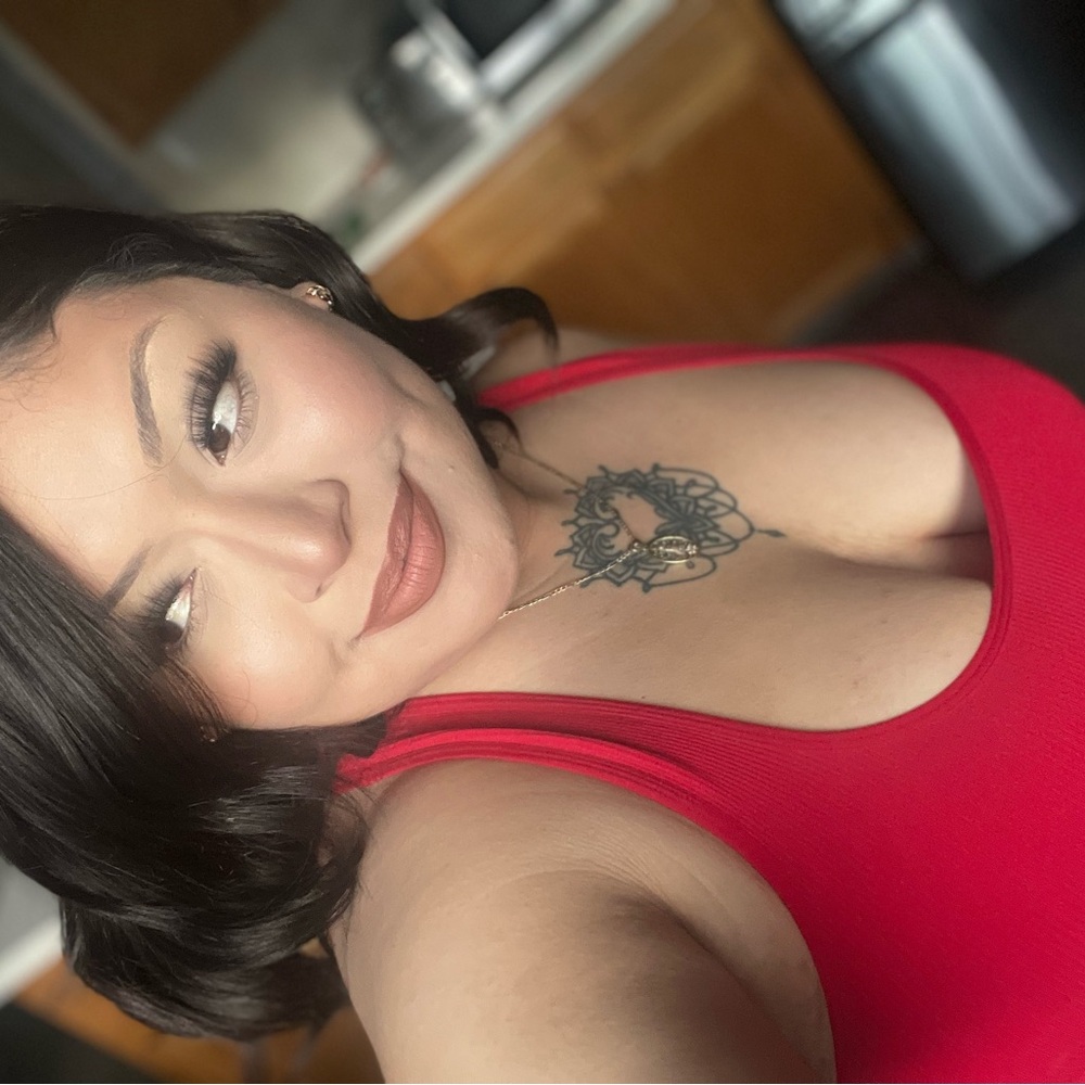 Meet your Posher, Gladys